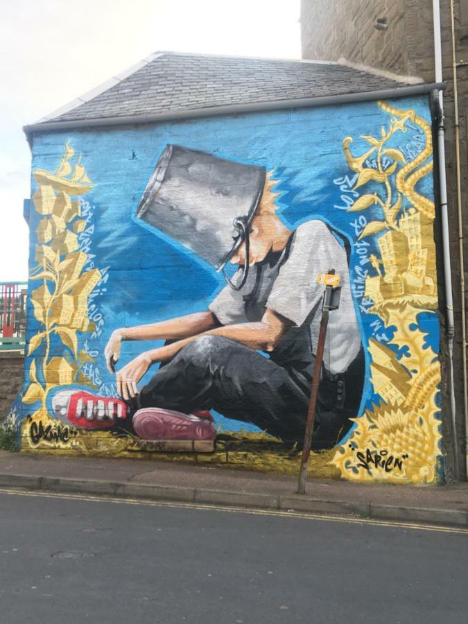 Bank Street Gallery Kirriemuir Esterno foto